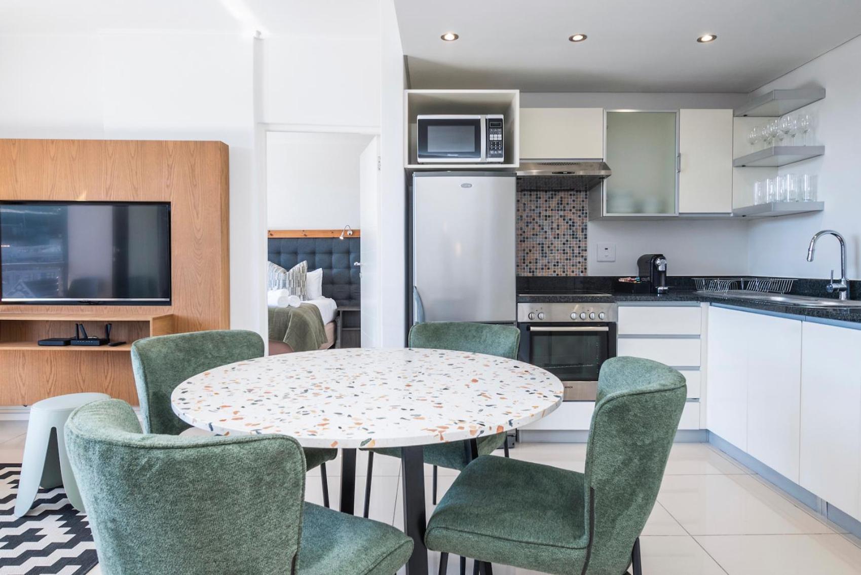 Xenia Aparthotel By Totalstay Cape Town Exterior photo