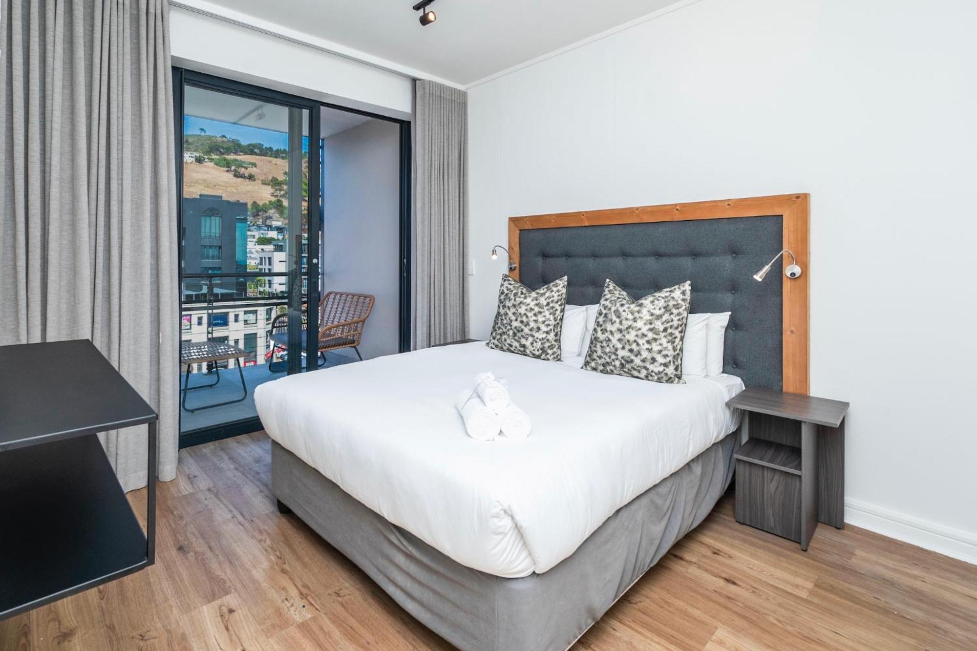 Xenia Aparthotel By Totalstay Cape Town Exterior photo