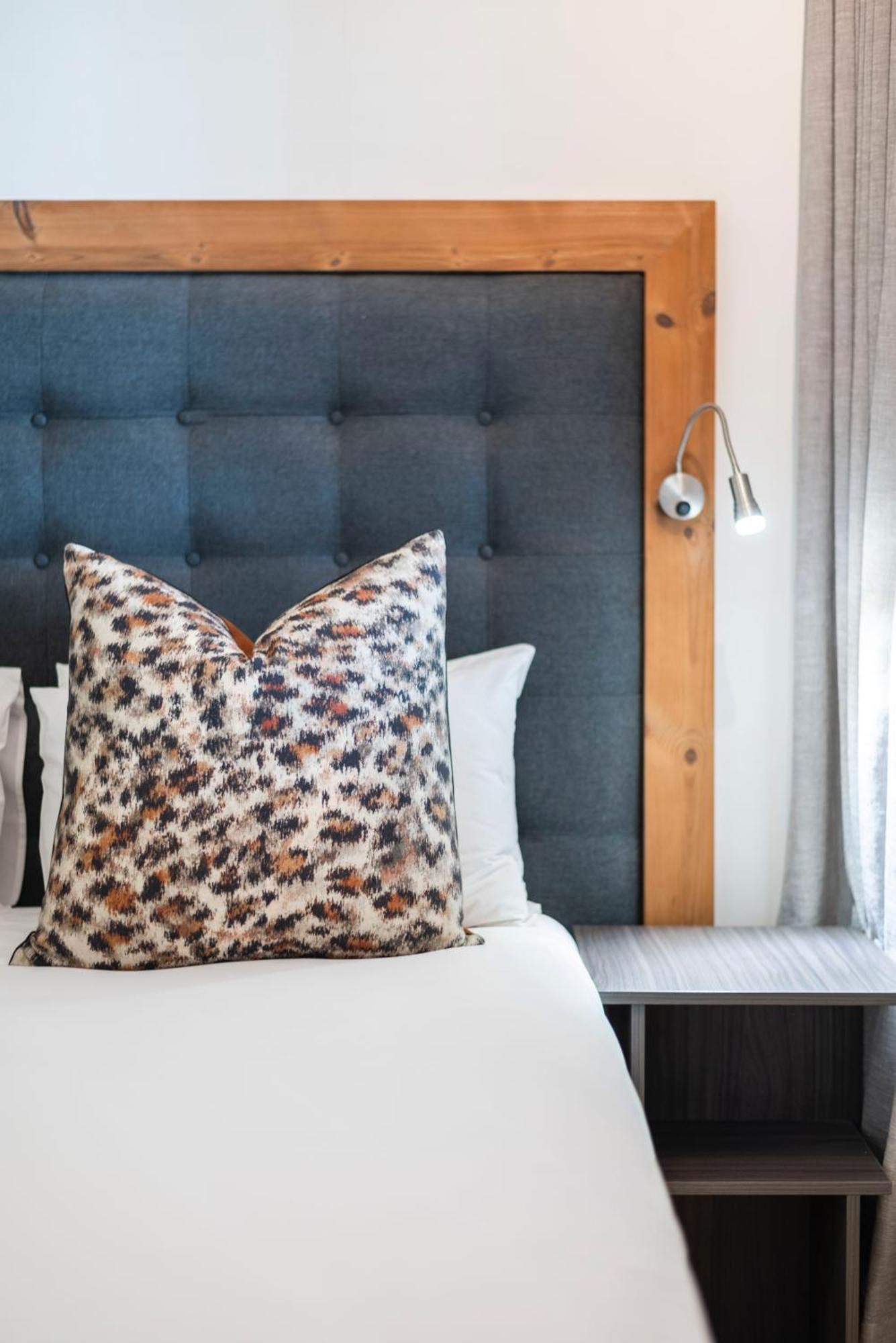 Xenia Aparthotel By Totalstay Cape Town Exterior photo